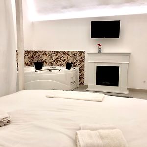 Ada Suites & Spa